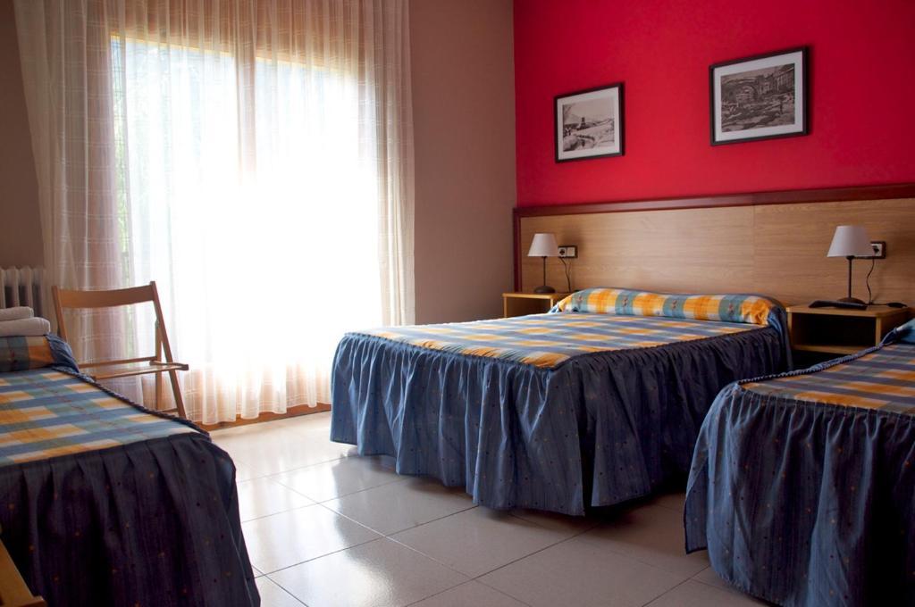 Hotel Habitacions Aurora Sant Pau de Segúries Zimmer foto
